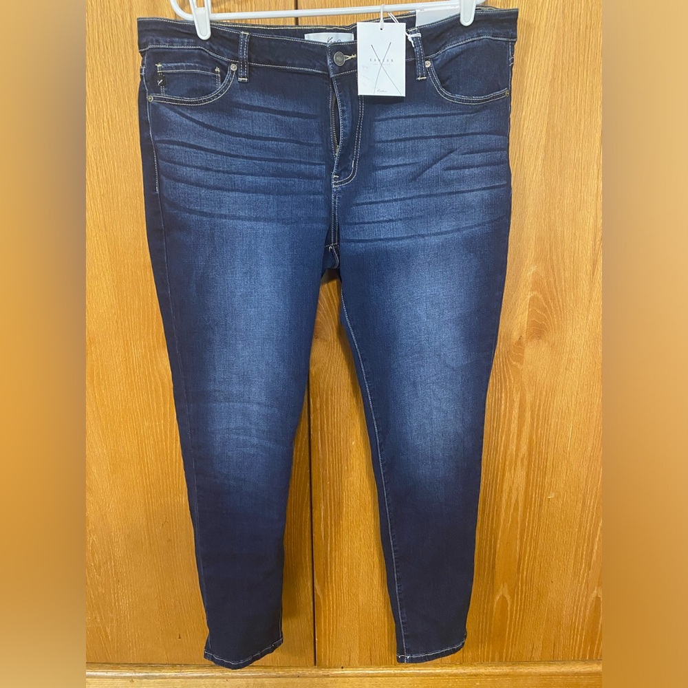 KanCan women’s 3XL jeans NWT